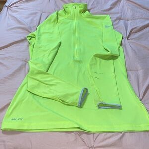 Nike Women’s Dri-Fit Pro Hyperwarm 1/2 Zip color Voit.